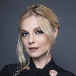 Ana Layevska 飾演 Miroslava Stern