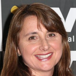 Victoria Alonso 飾演 Self