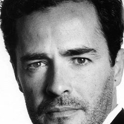 喬萬尼·圭代利 - 機密邂逅演員 飾演Tenente Tommassini