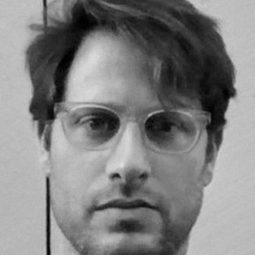 Jason Smilovic - 軍火狗編劇