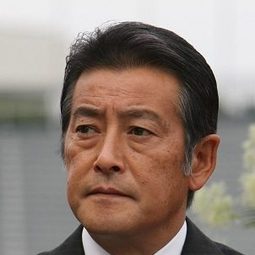 神田正輝 飾演 Mitsuaki Fukaya