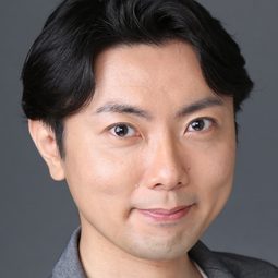 井口祐一 飾演 