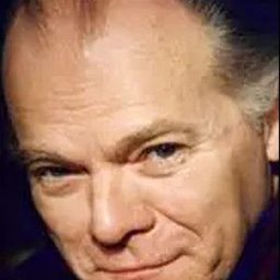 H. Michael Walls 飾演 Botanist