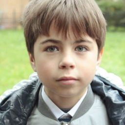 Igor Mikhaylov 飾演 Russian Teen #2