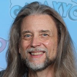 Steve Whitmire 飾演 Kermit the Frog as Bob Cratchit / Rizzo the Rat / Beaker / Bean Bunny / Belinda Cratchit / Beetle / Lips / Pig Gentleman (voice)