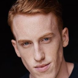 Kyle Gatehouse - 啟動原始碼演員 飾演College Student