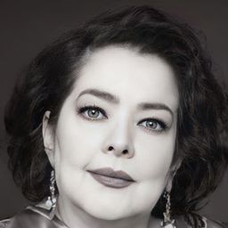 黛莉亞·卡薩諾瓦 飾演 