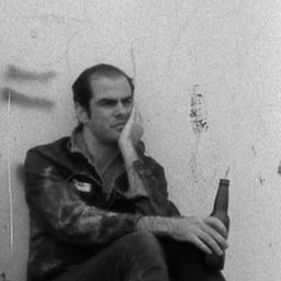 Chris D. 飾演 Michael