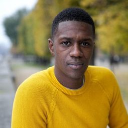 David Baïot - 我的教練我們的菜演員 飾演Alex