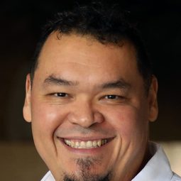 裴卓·米格·阿斯 飾演 Pedro