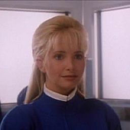 Sara Suzanne Brown 飾演 Prostitute