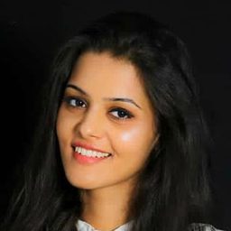 Swathishta Krishnan 飾演 