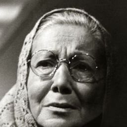 Jamileh Sheikhi 飾演 