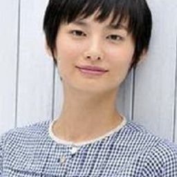 Kana 飾演 Kaoru Oshima