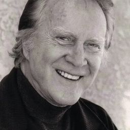 Byron Clark 飾演 Marcus