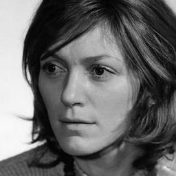 Emma Černá - 噩林村莊 Viy演員 飾演Babka Ganna