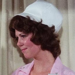 Donna Young 飾演 Karen Jordan