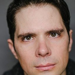 Donovan Cerminara 飾演 Cpl. Evans