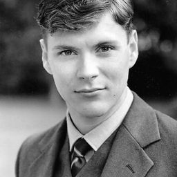 Benedict Taylor 飾演 Peter