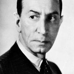 Gibb McLaughlin 飾演 Godwin