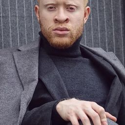 Ernest Emmanuel Peeples - 左拉演員 飾演Hee