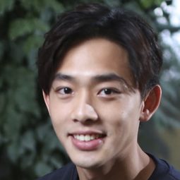 鄭暐達 飾演 Jun-Jie