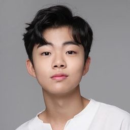 鄭俊元 - 逆權大狀演員 飾演Gun-woo