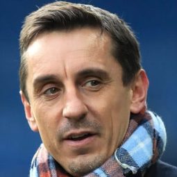 Gary Neville 飾演 Self