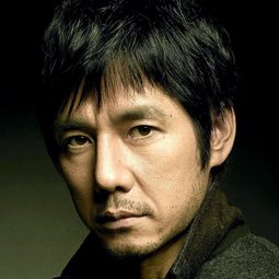 西島秀俊 - 東尼瀧谷演員 飾演Narrator