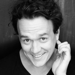 Ben Geurens - 星耀女孩：好萊塢篇演員 飾演Daniel