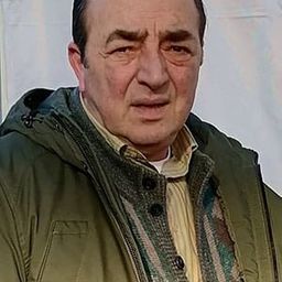 Gino Nardella - Love Today演員 飾演Allenatore