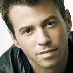 Tomer Offner 飾演 Ilan