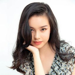 阮芳茶媚 - 小三妻演員 飾演Mây