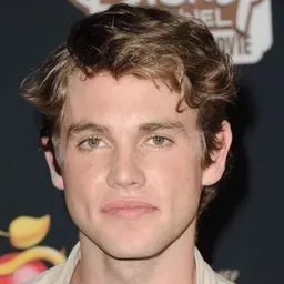 傑迪狄亞·古達克 飾演 Chad (voice)