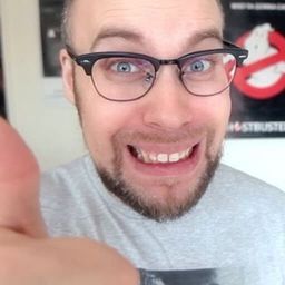 Sébastien-Abdelhamid Godelu 飾演 Animateur et journaliste