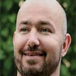 Thomas Oredsson 飾演 Harald