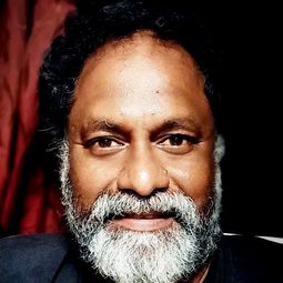 Rajsekhar Aningi 飾演 Inspector Nagaraju