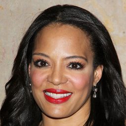 蘿倫·菲立茲 - 蜘蛛俠：飛躍蜘蛛宇宙演員 飾演Rio Morales (voice)