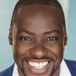 克里斯·阿托 飾演 Chris