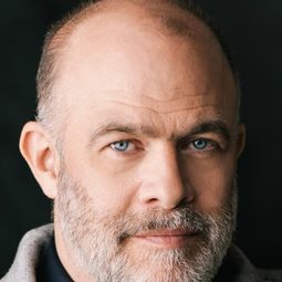 James Sanders 飾演 Self