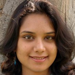 Gayathri Rao - Madha Gaja Raja演員 飾演Gayathri