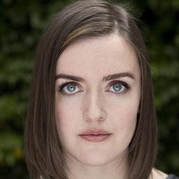 Aoibheann McCann 飾演 Karen