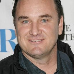 Greg Beeman - Under Wraps導演