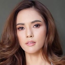 Lakana Wattanawongsiri 飾演 June