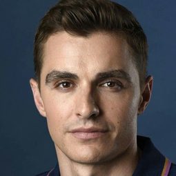 戴夫法蘭高 - 賤鄰2演員 飾演Pete