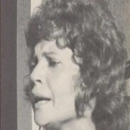 Joan Gerber 飾演 Mrs. Beakley (voice)
