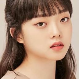 Kwon You-na 飾演 Yong-soon