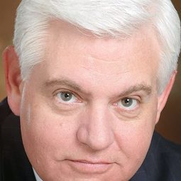 史提夫·湯姆 - Keeping Up with the Randalls演員 飾演Boss