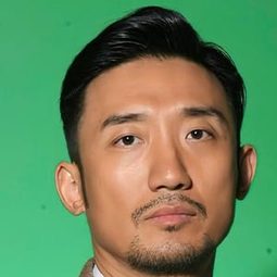 曹俊 - 搖擺的婚約演員 飾演Wedding Photographer