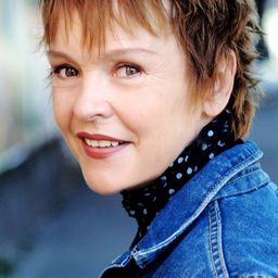 Katrin Sass 飾演 La Femme du Train